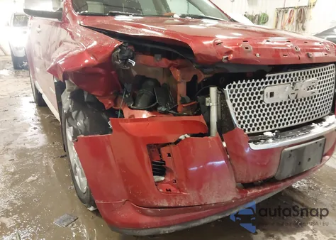 2015 GMC Terrain Denali z USA, uszkodzony, nr VIN 2GKFLZE38F6123655